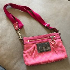 Coach small clutch/crossbody